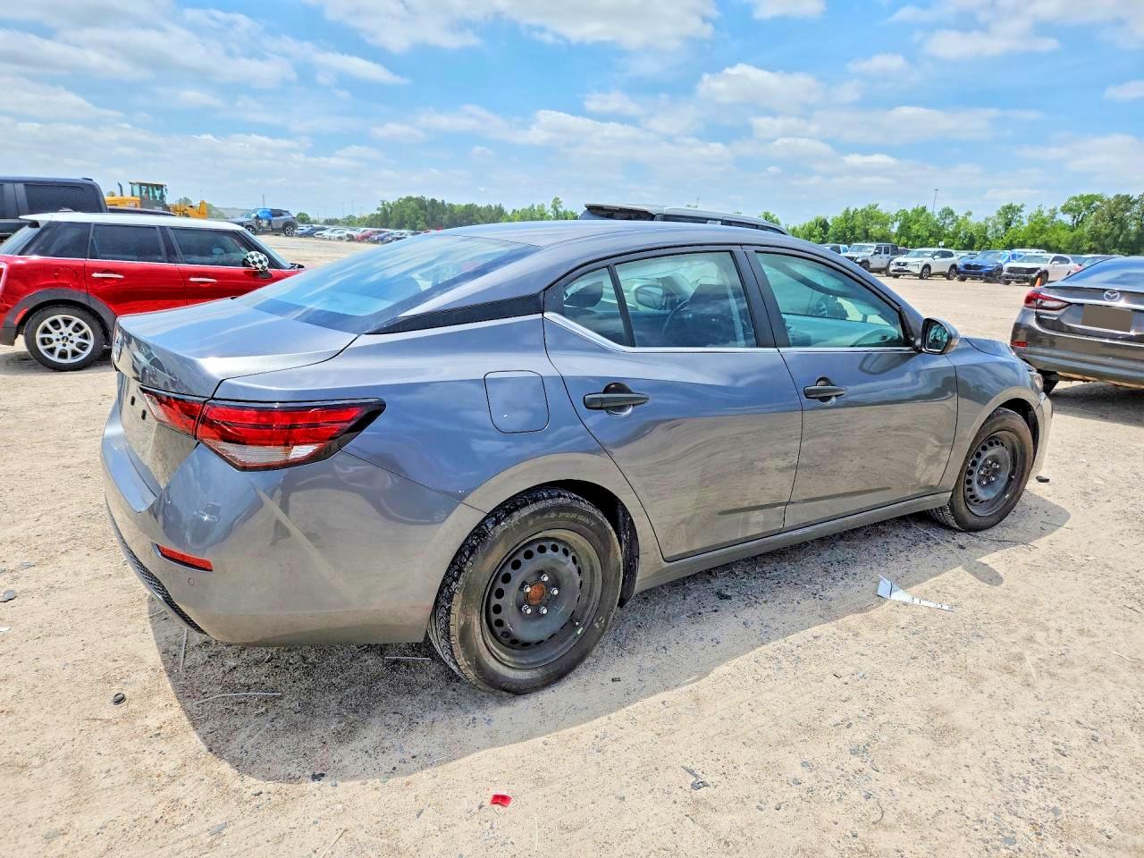 Nissan Sentra S