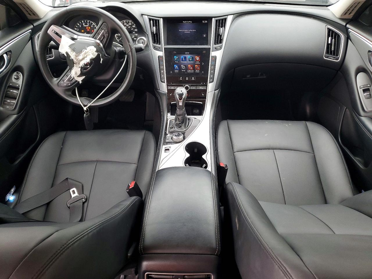 INFINITI Q50 Luxe
