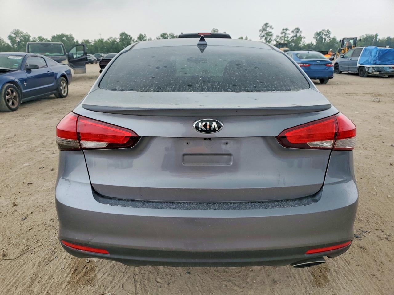 Kia Forte S