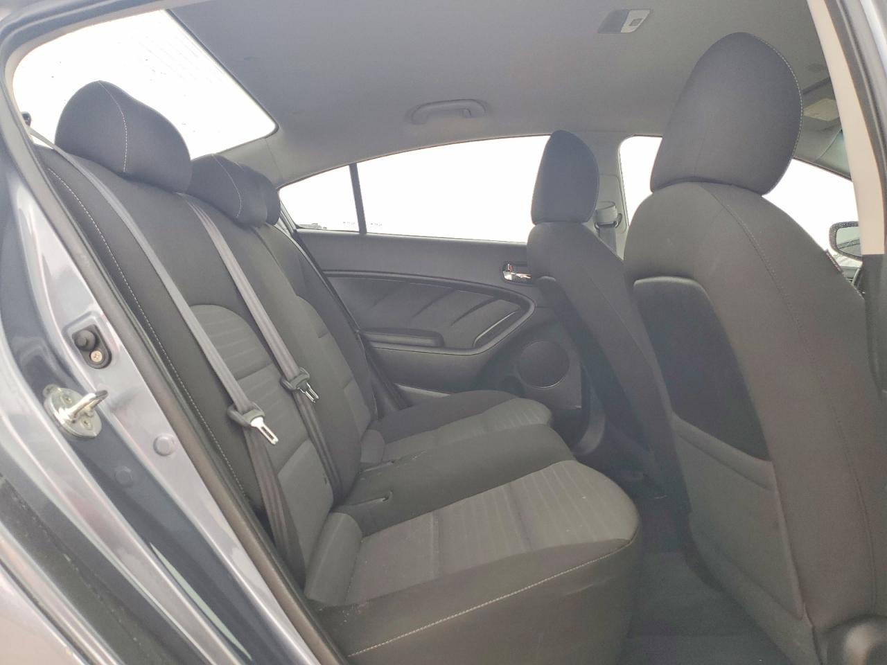 Kia Forte S