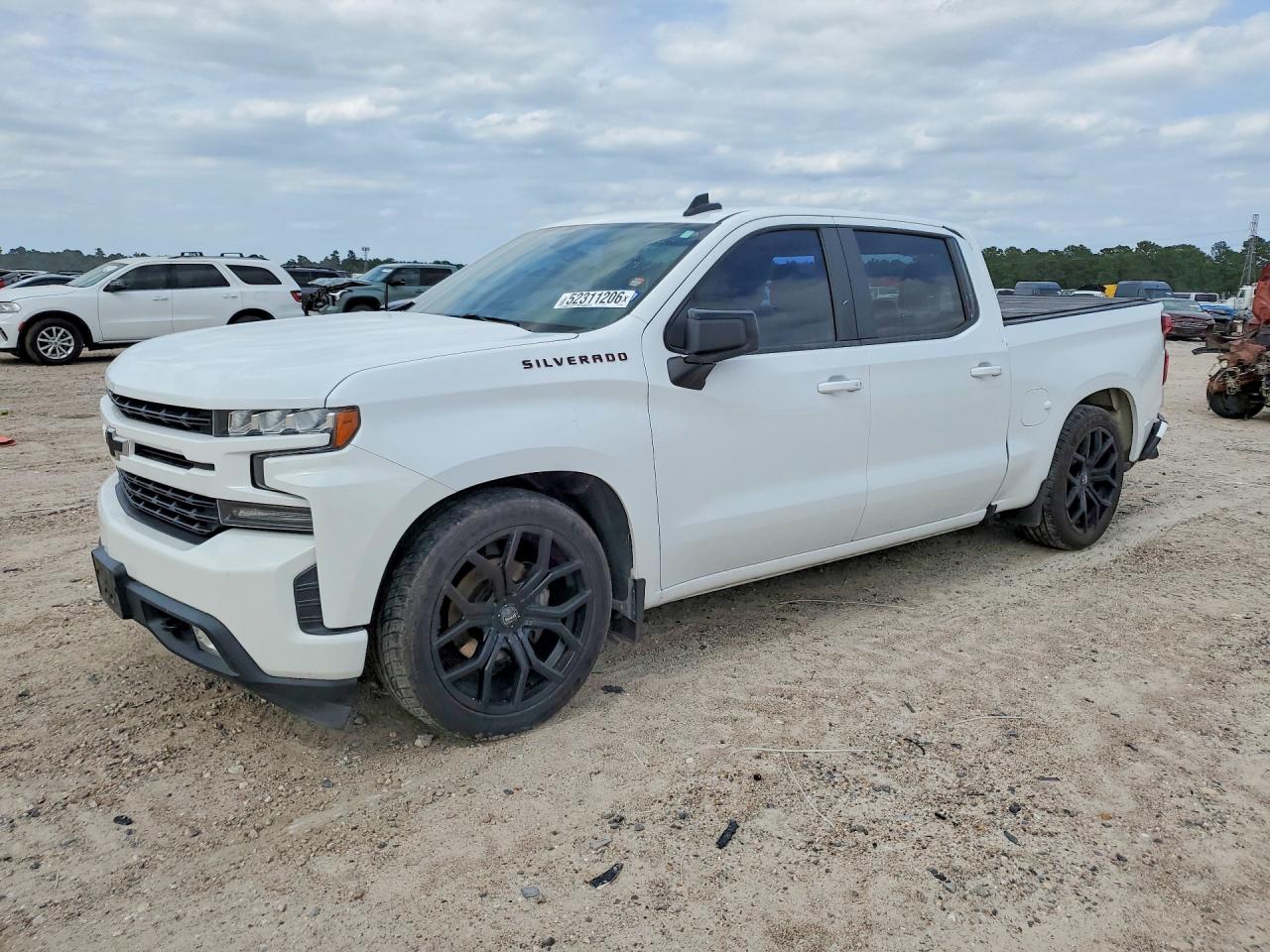 Salvage Chevrolet Silverado Image
