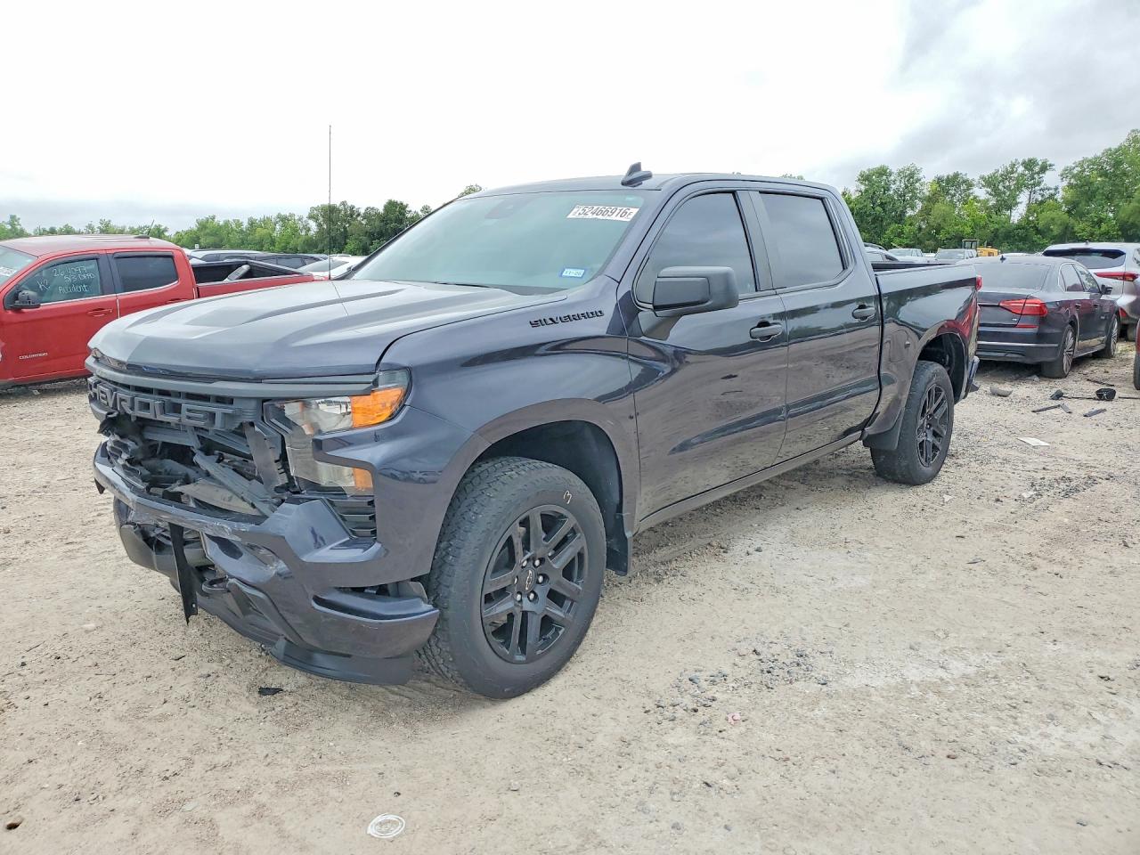 Salvage Chevrolet Silverado Image