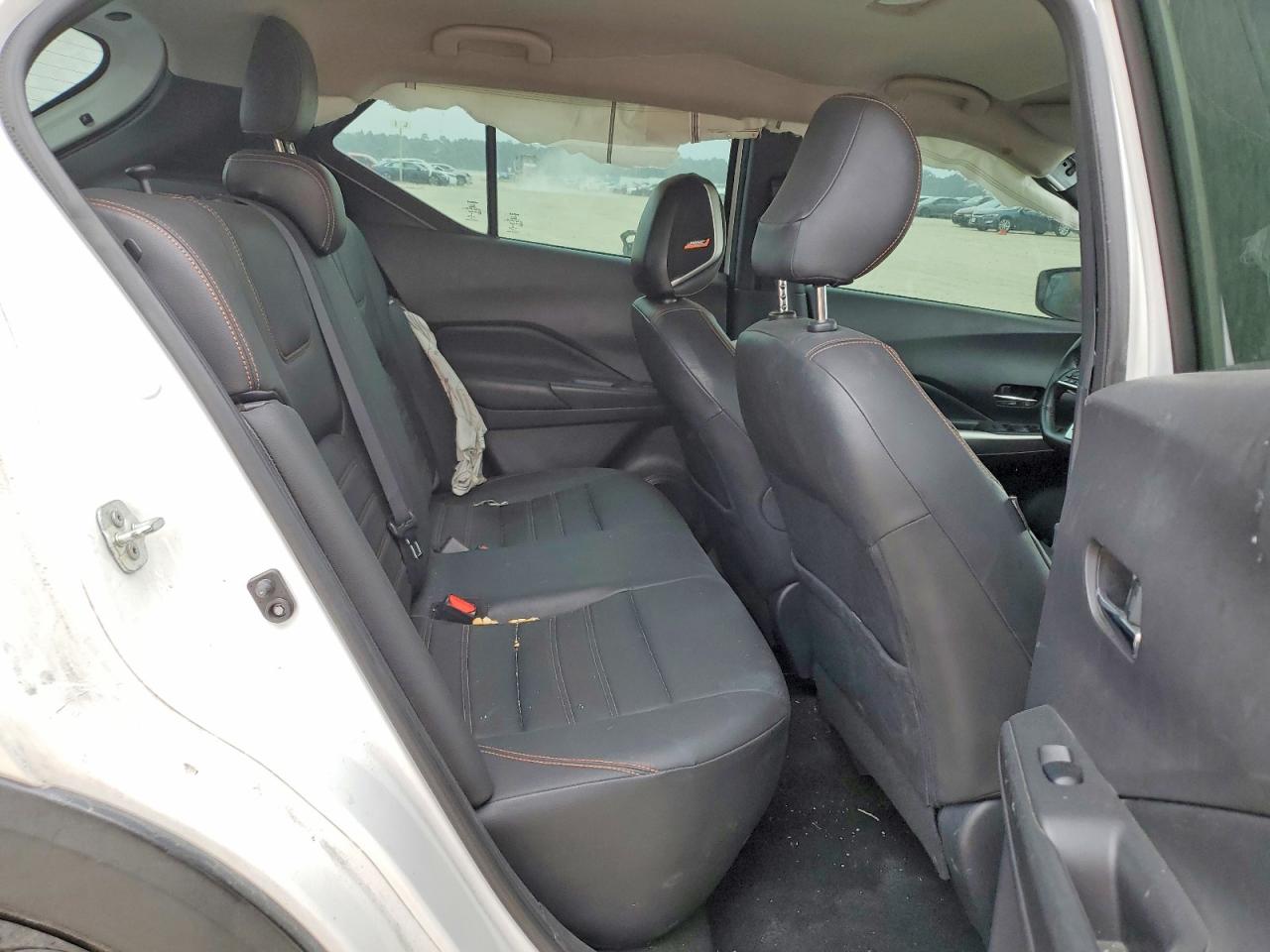 Nissan Kicks Sr