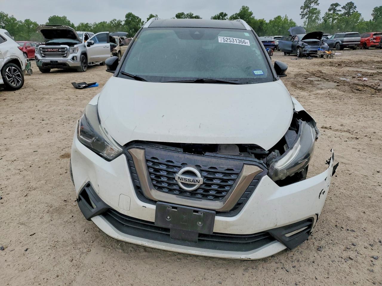 Nissan Kicks Sr