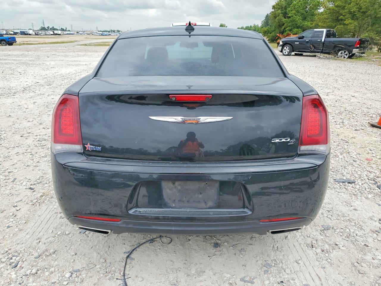 Chrysler 300 S