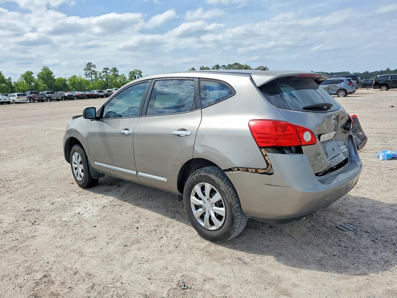 Nissan Rogue S