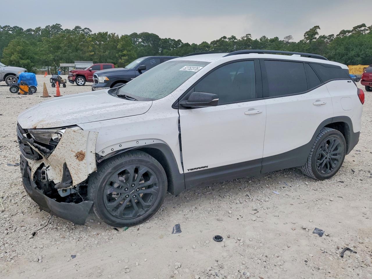 Salvage GMC Terrain Image