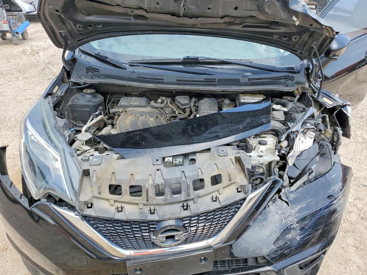 Nissan Versa Sv