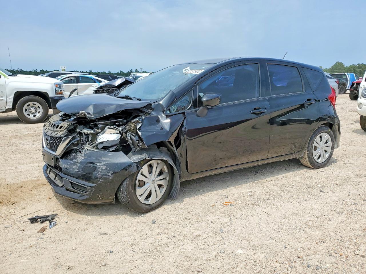 Salvage Nissan Versa Image