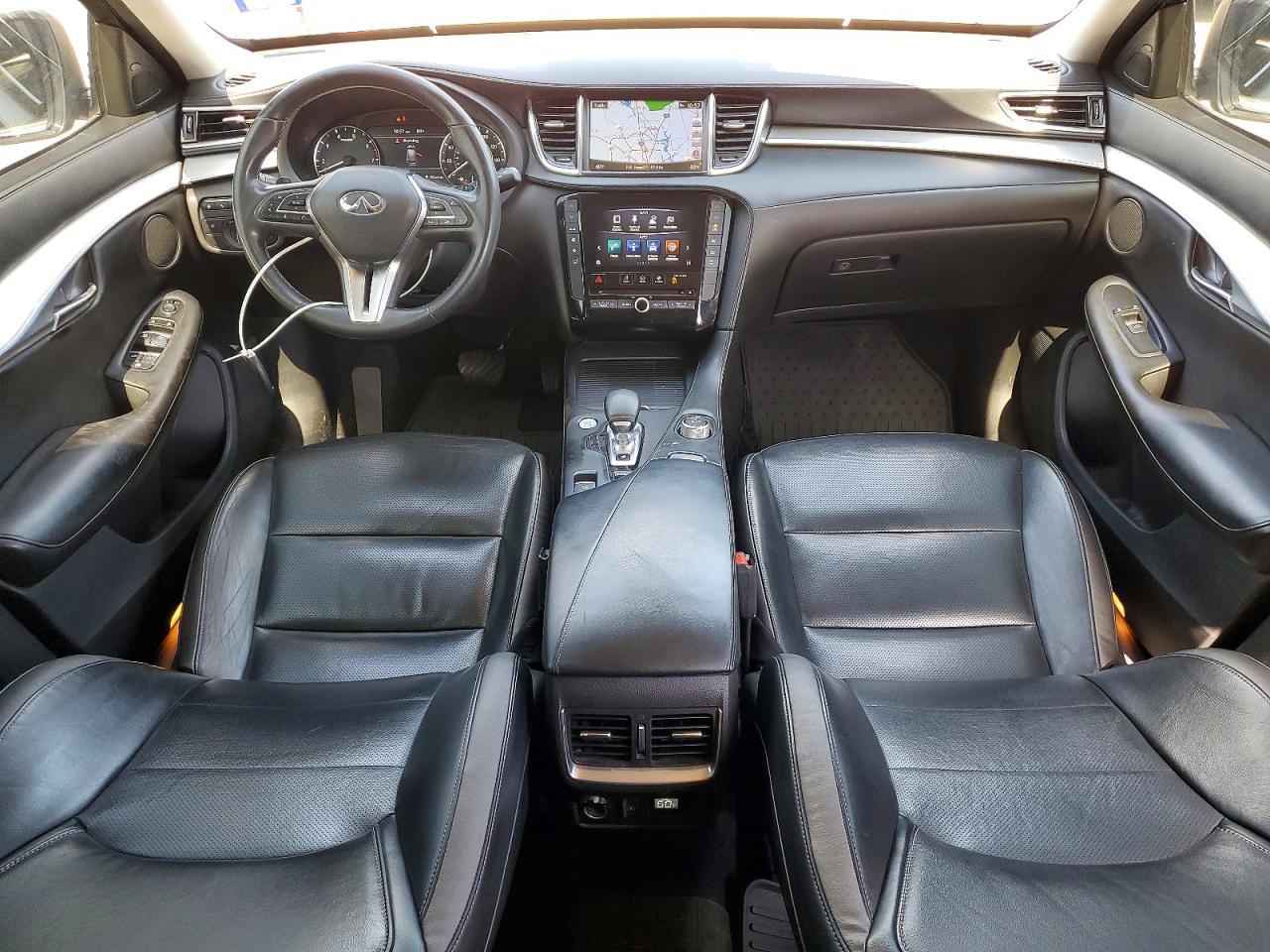 INFINITI Qx Essential