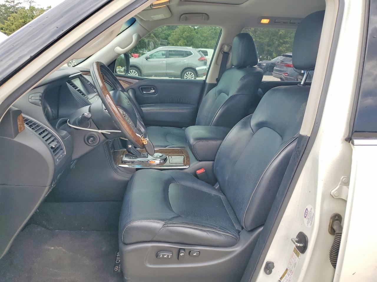 INFINITI Qx Base