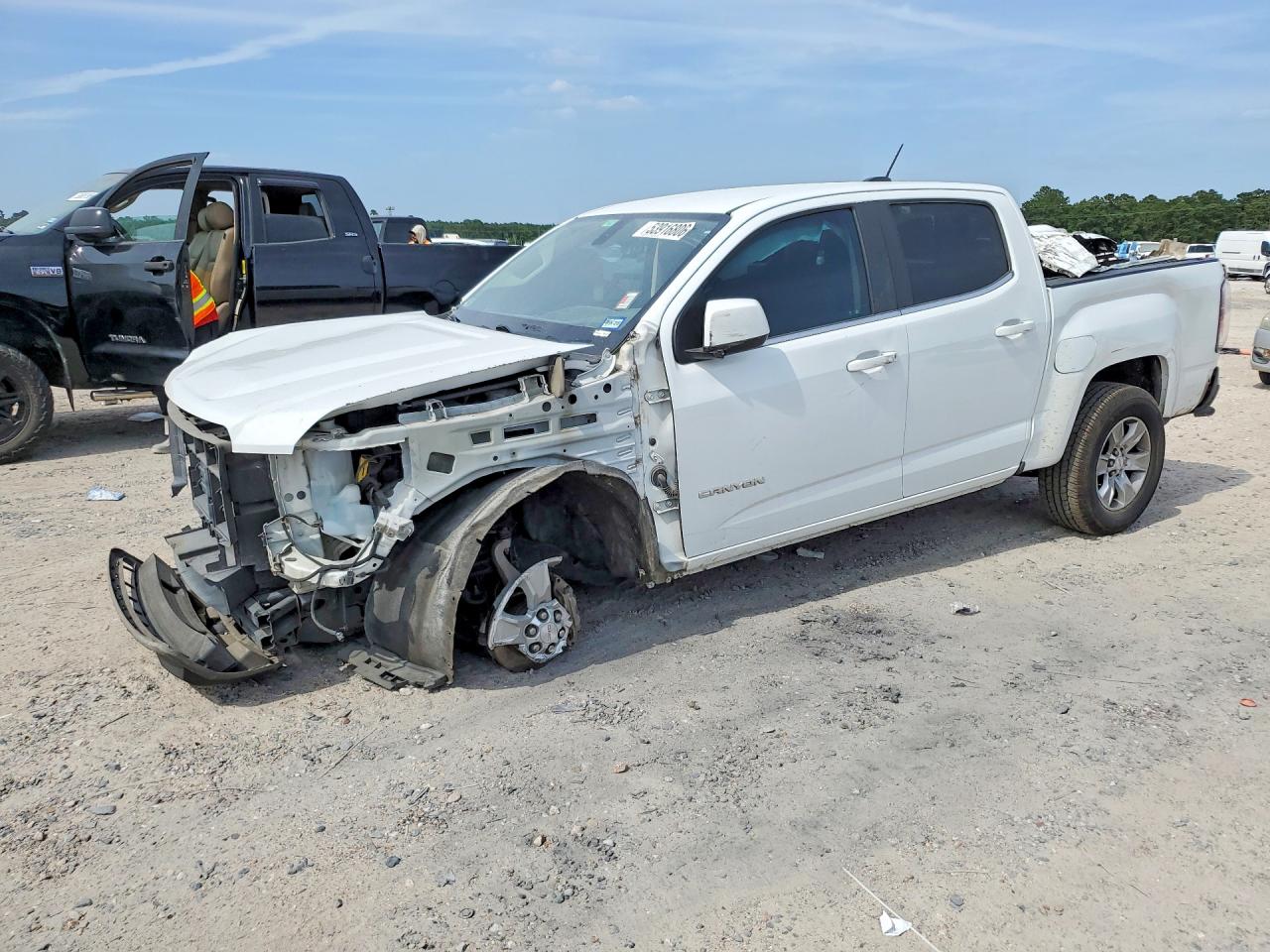 Salvage GMC Canyon Image