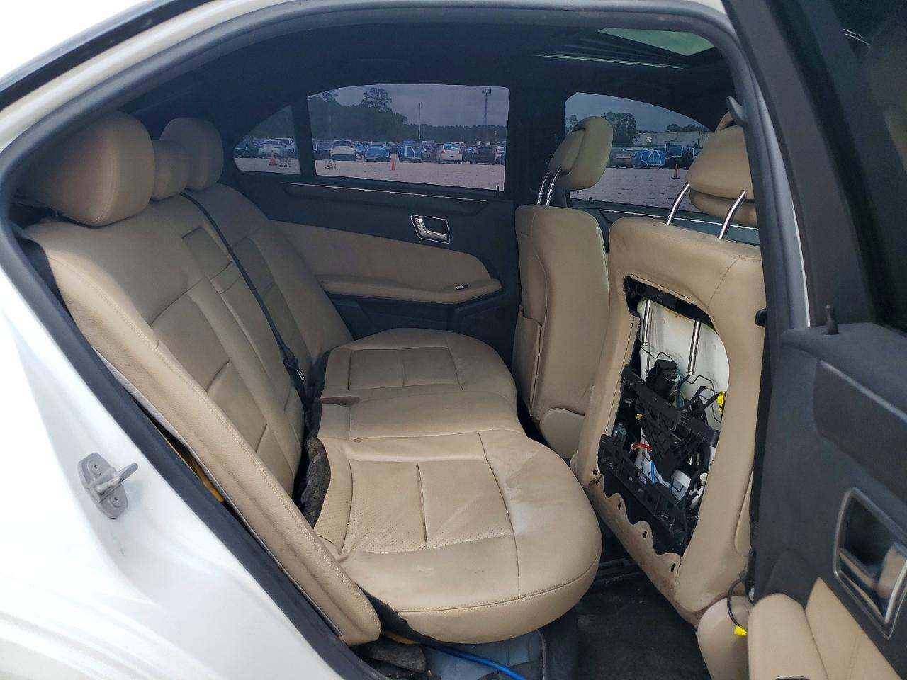 Mercedes-Benz E-Class 350