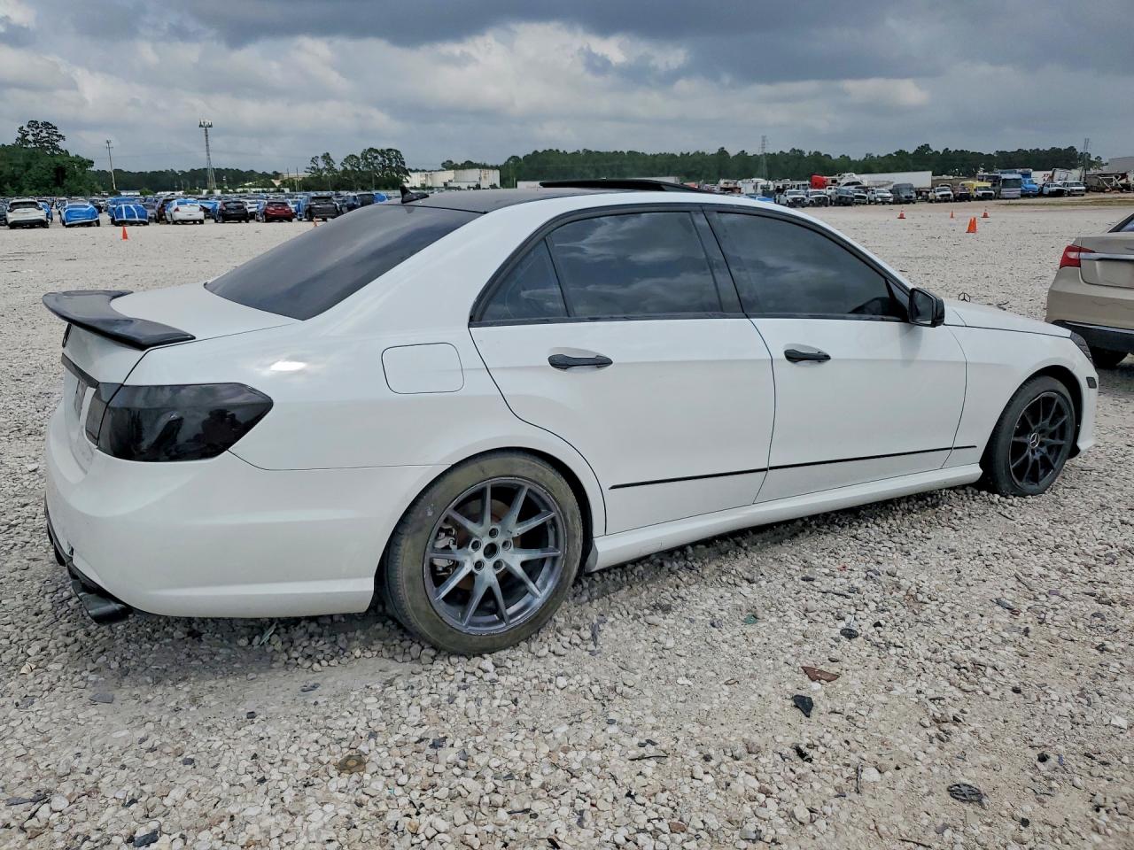 Mercedes-Benz E-Class 350