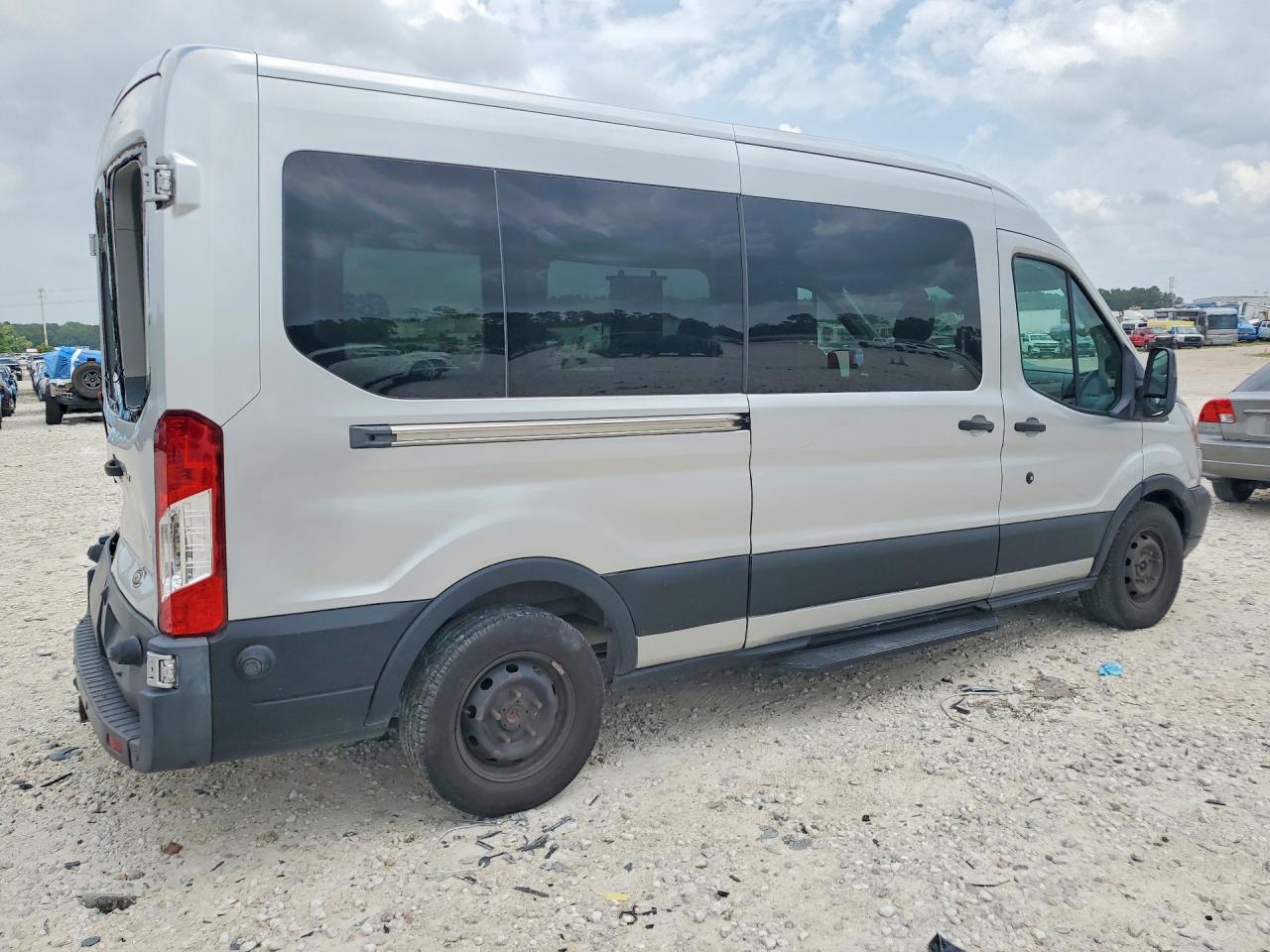 Ford Transit T-350