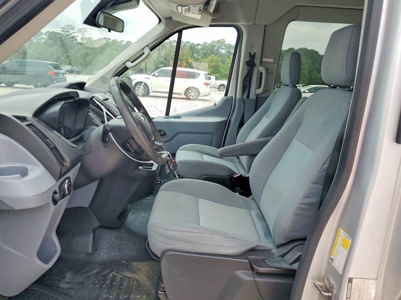 Ford Transit T-350