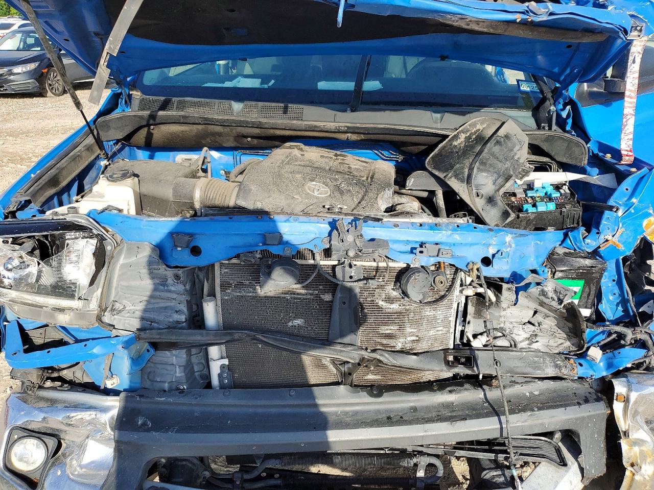 Toyota Tundra Crewmax Sr5