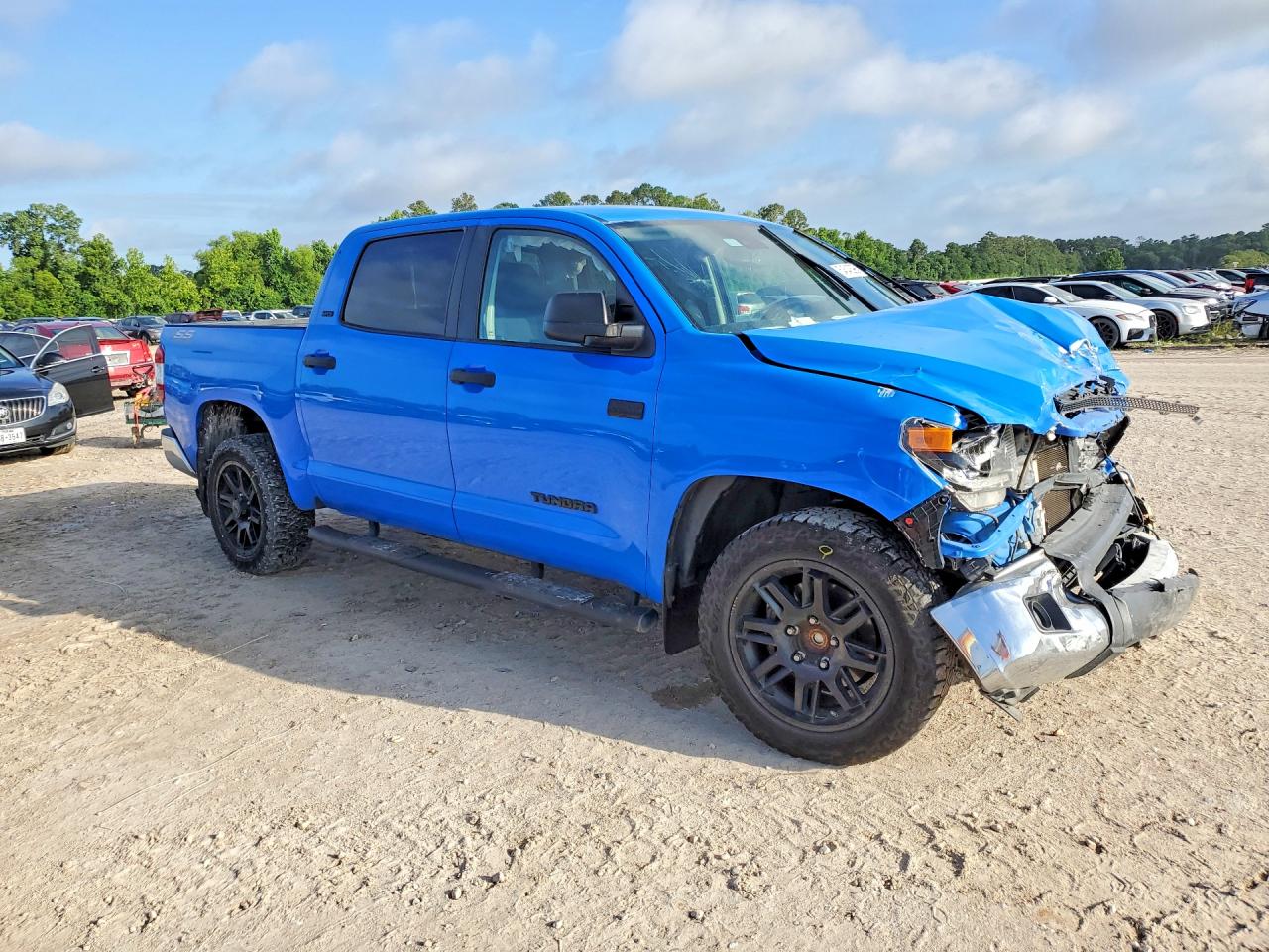 Toyota Tundra Crewmax Sr5