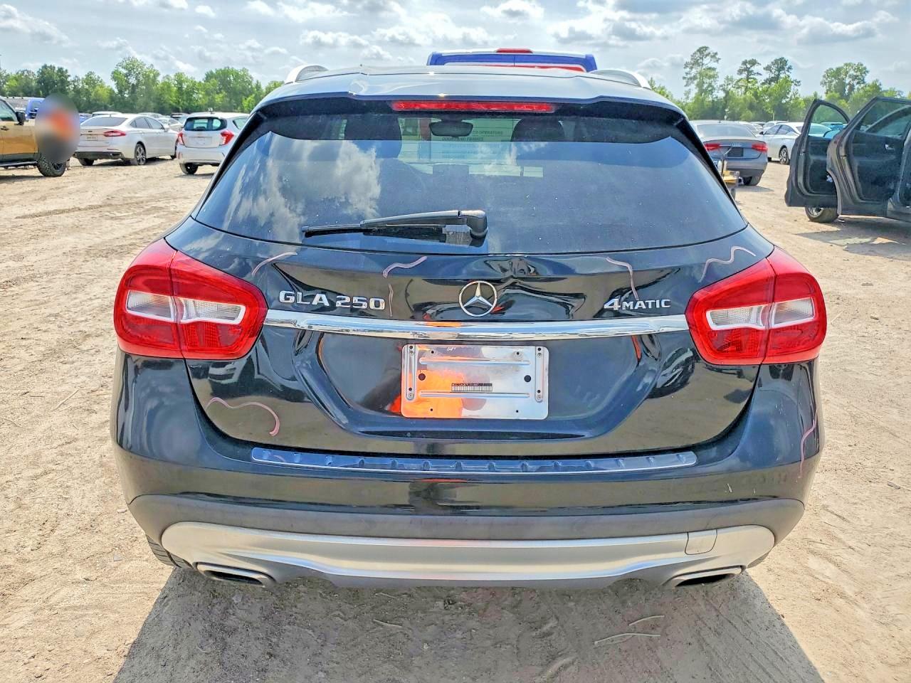 Mercedes-Benz GLA 250 4matic
