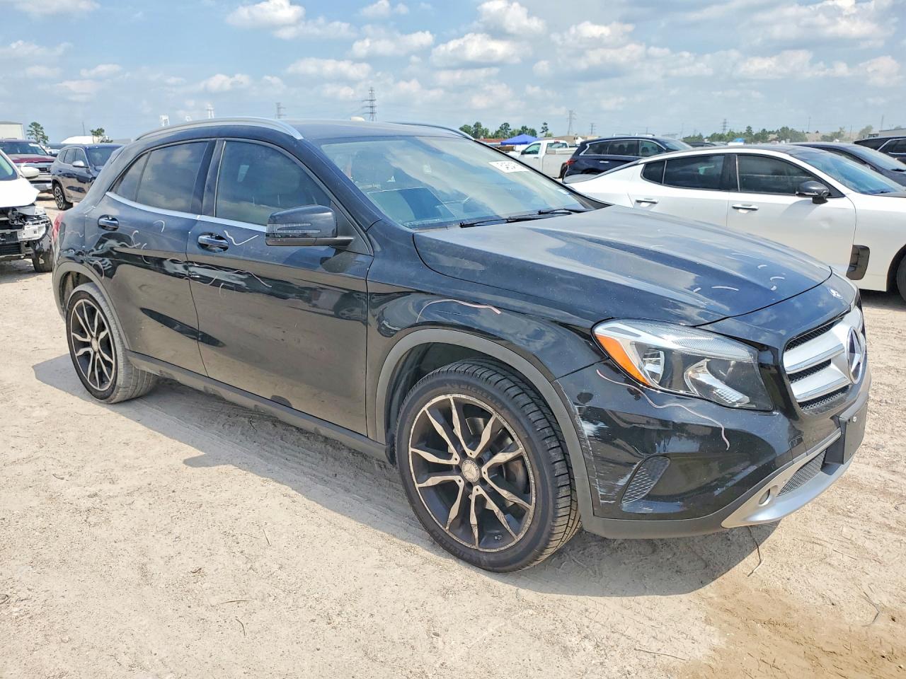 Mercedes-Benz GLA 250 4matic