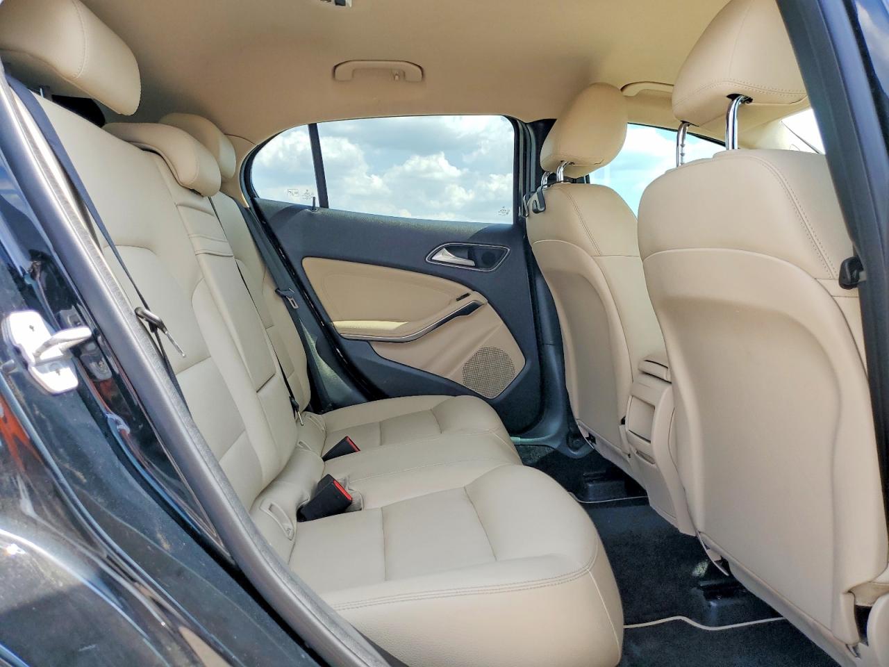 Mercedes-Benz GLA 250 4matic
