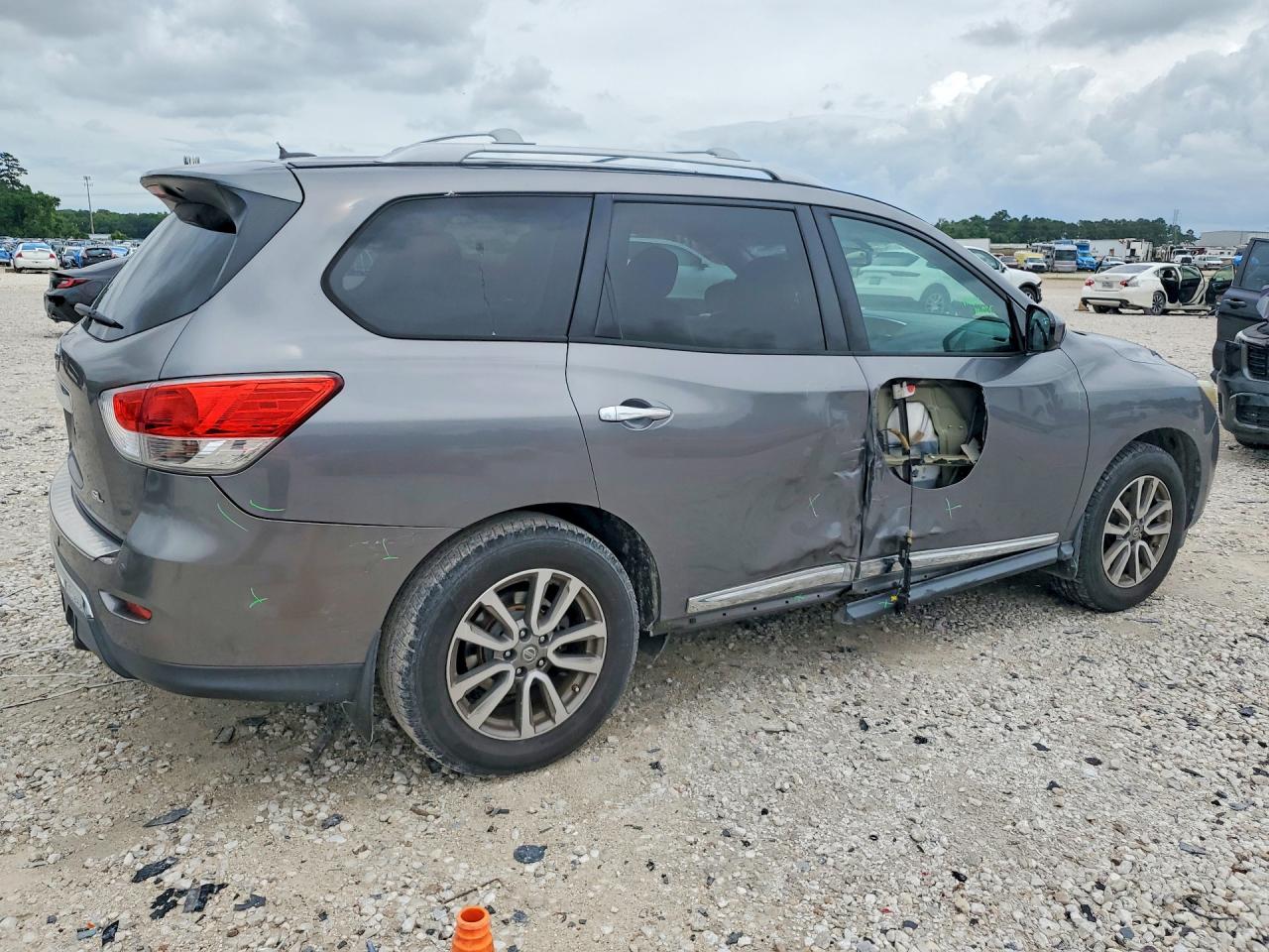 Nissan Pathfinder Sl