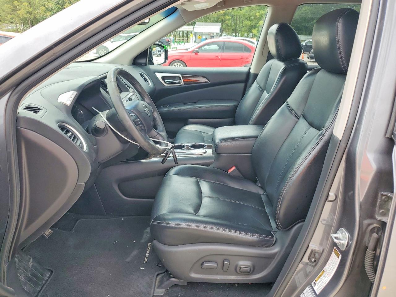 Nissan Pathfinder Sl