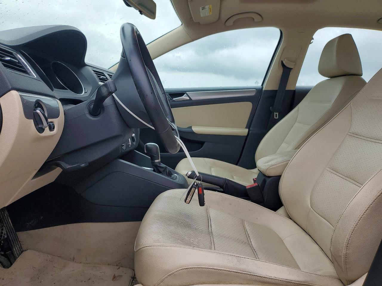 Volkswagen Jetta Se