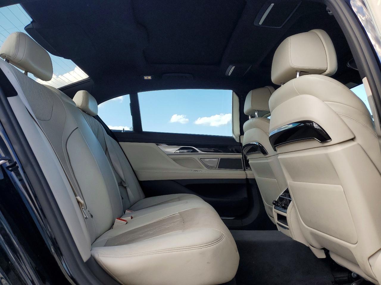 BMW 7 Series I