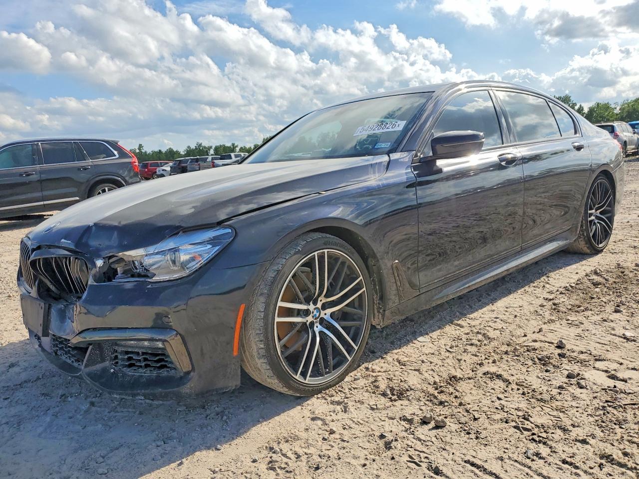 Salvage BMW 7 Series Image