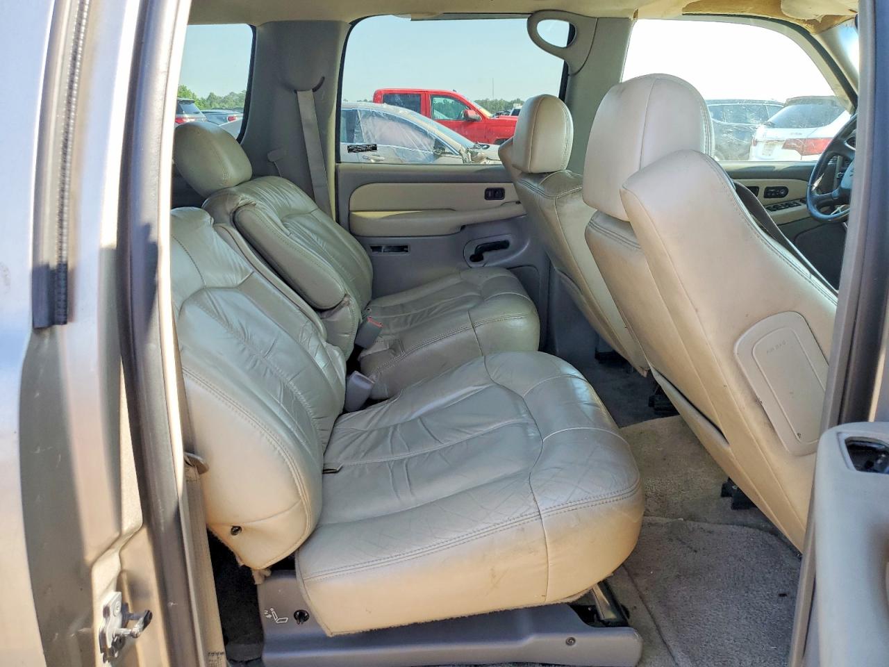 Chevrolet Suburban C1500