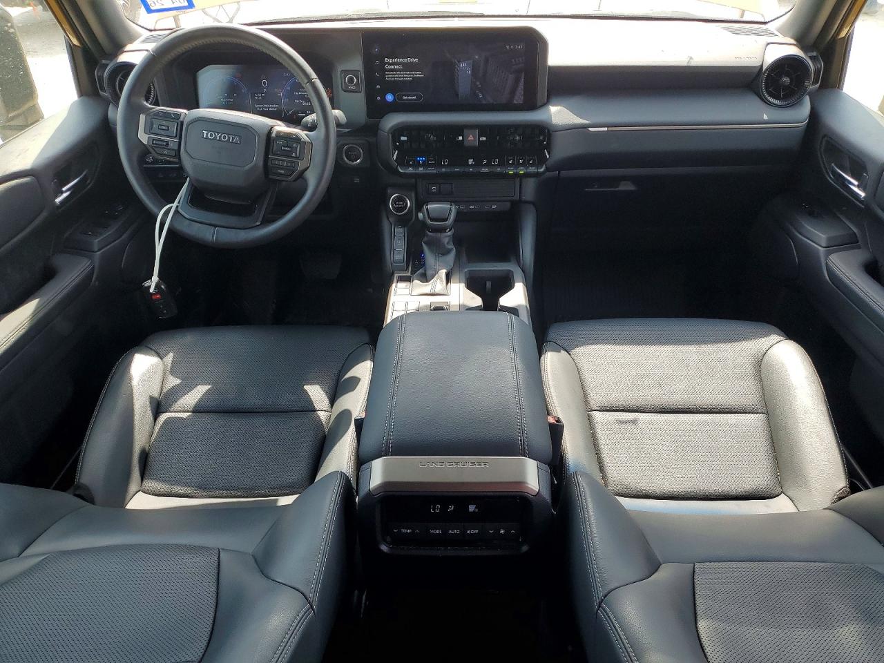 Toyota Land Cruis Base