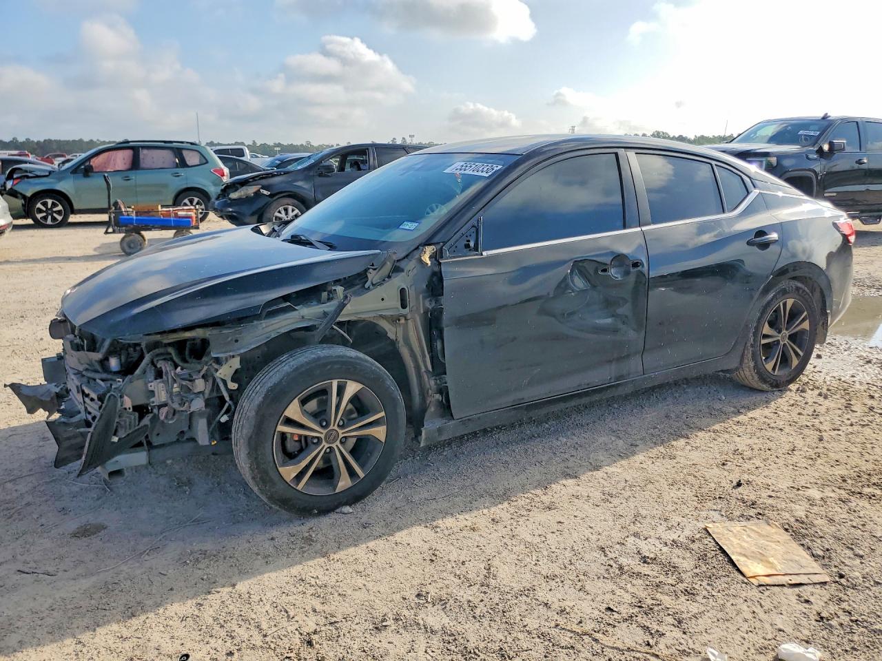 Salvage Nissan Sentra Image