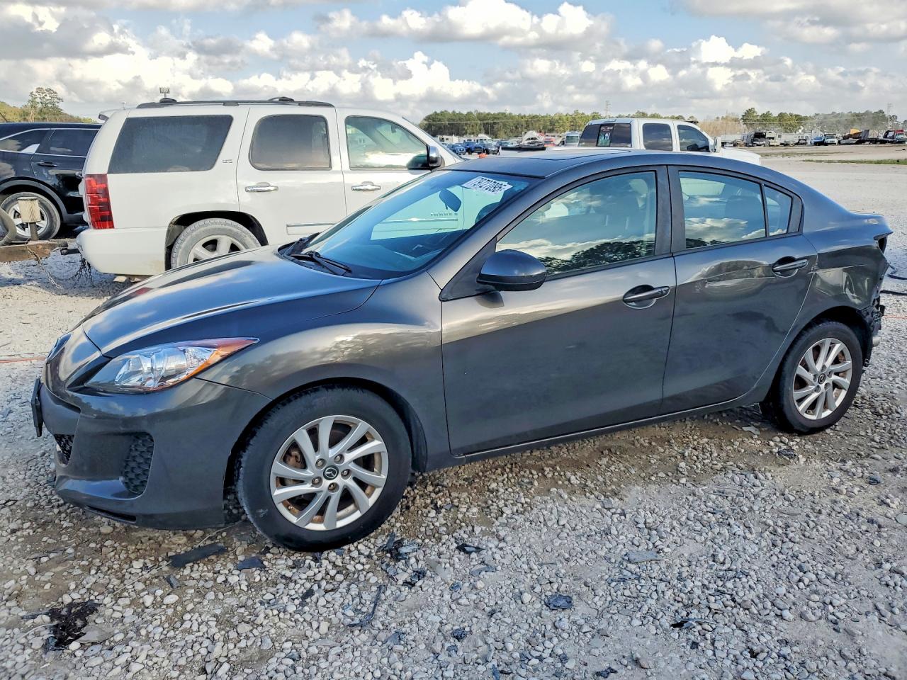 Salvage Mazda 3 Image
