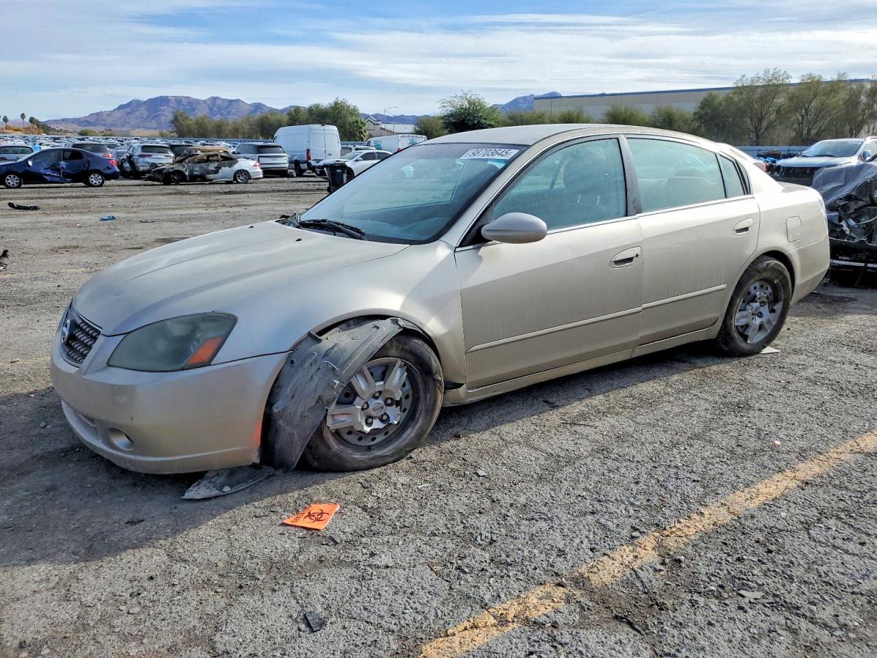 Salvage Nissan Altima Image