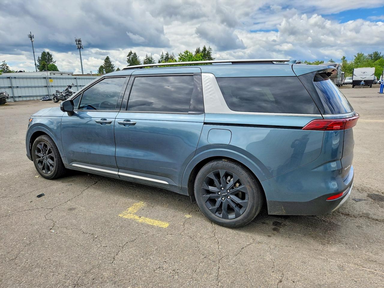 Kia Carnival Sx