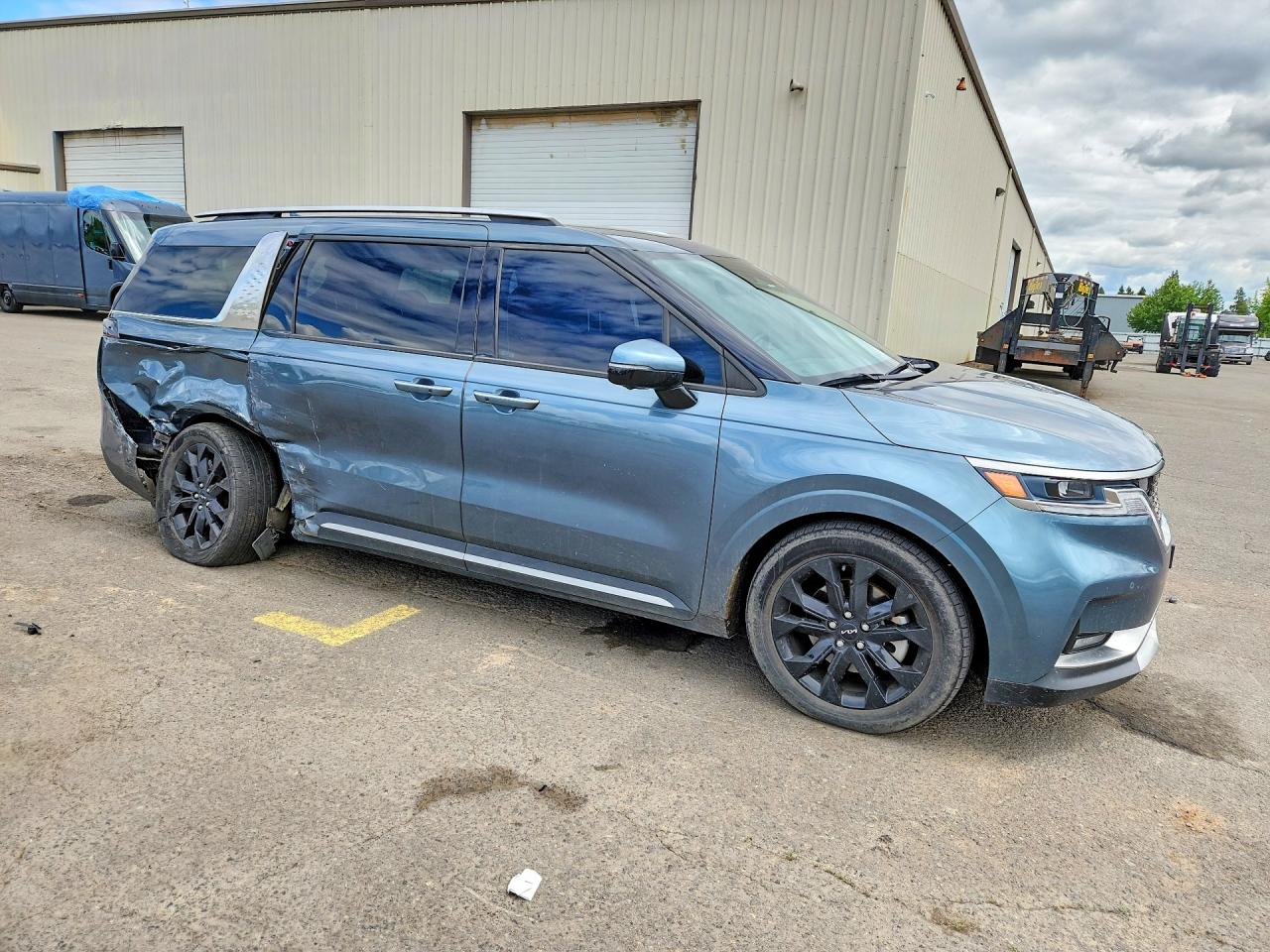Kia Carnival Sx