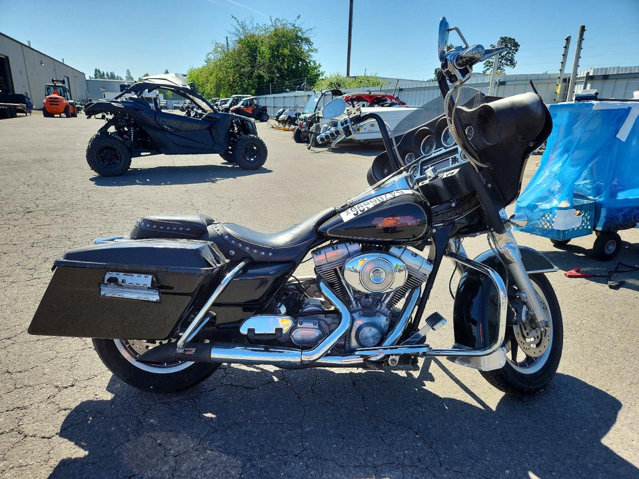 Salvage Harley-Davidson Fl Image