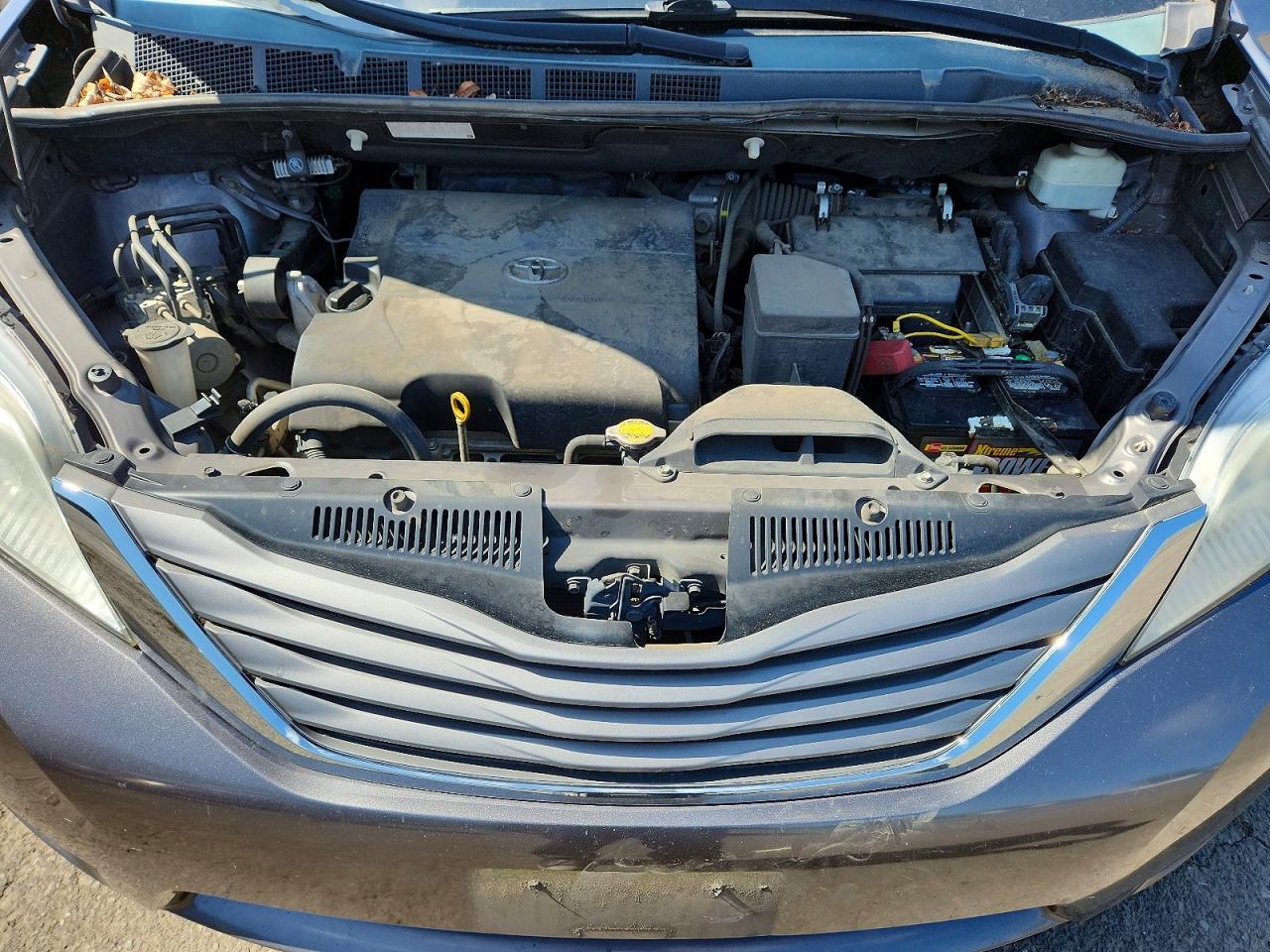 Toyota Sienna Xle 8-passenger
