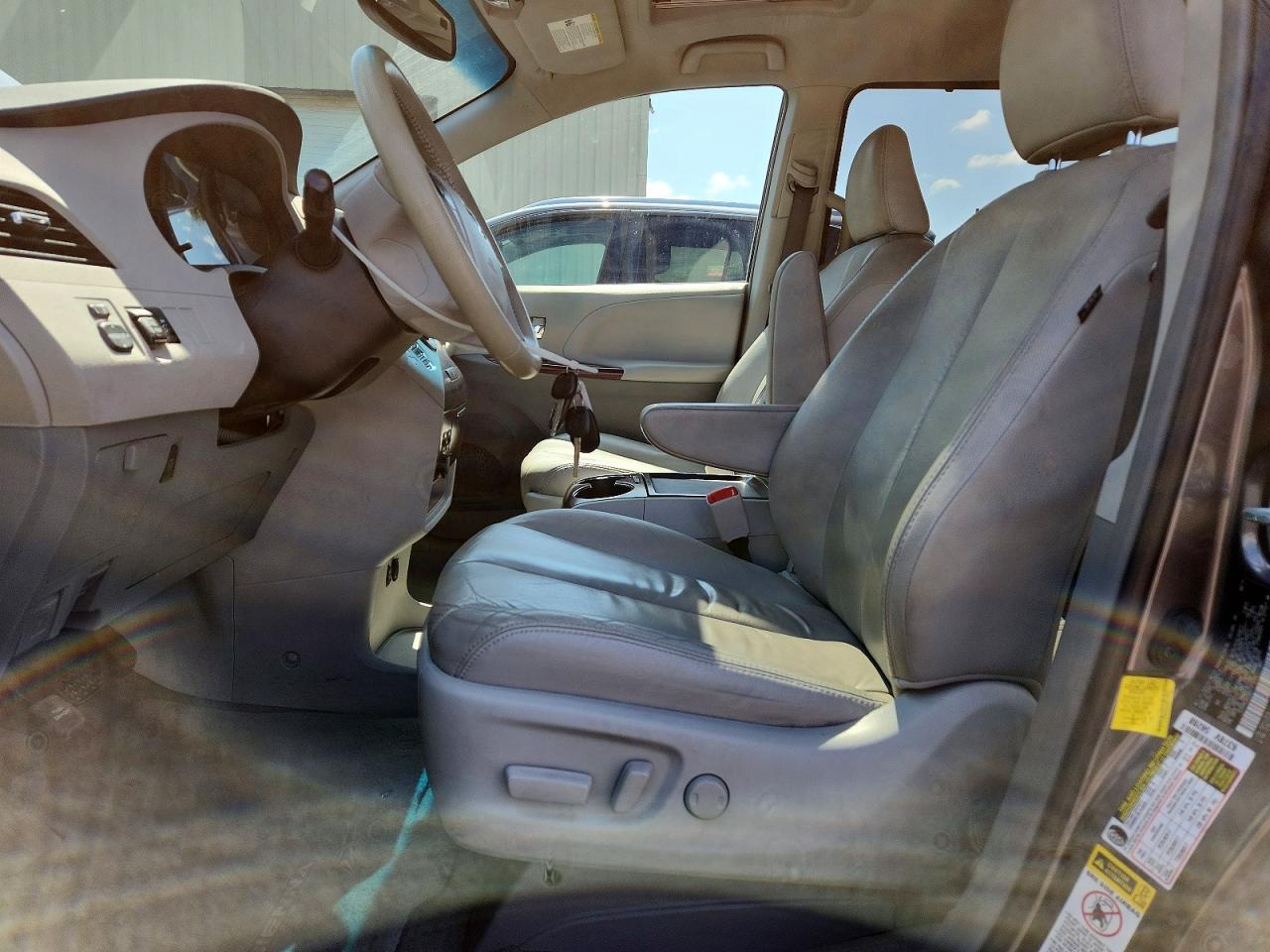 Toyota Sienna Xle 8-passenger
