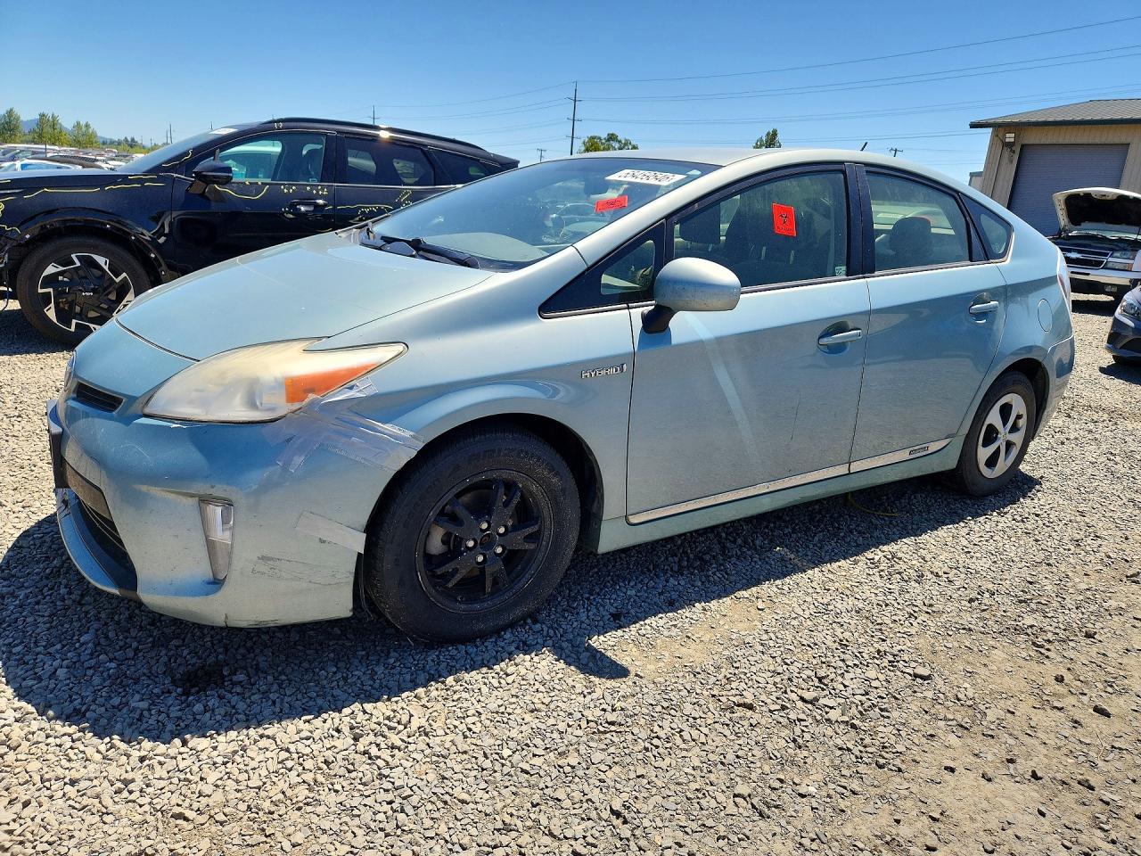 Salvage Toyota Prius Image