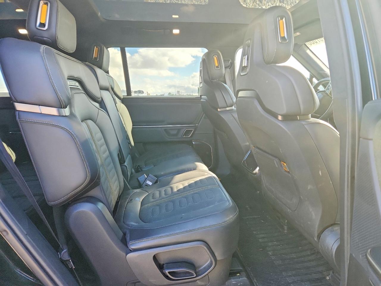 Rivian Ris Adventure