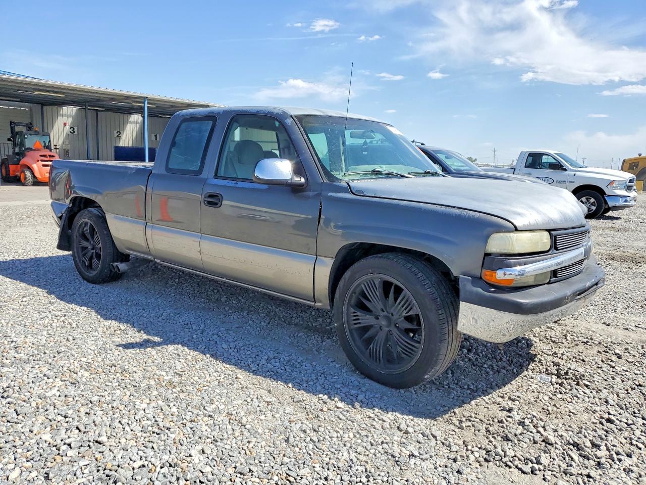 Chevrolet Silverado C1500