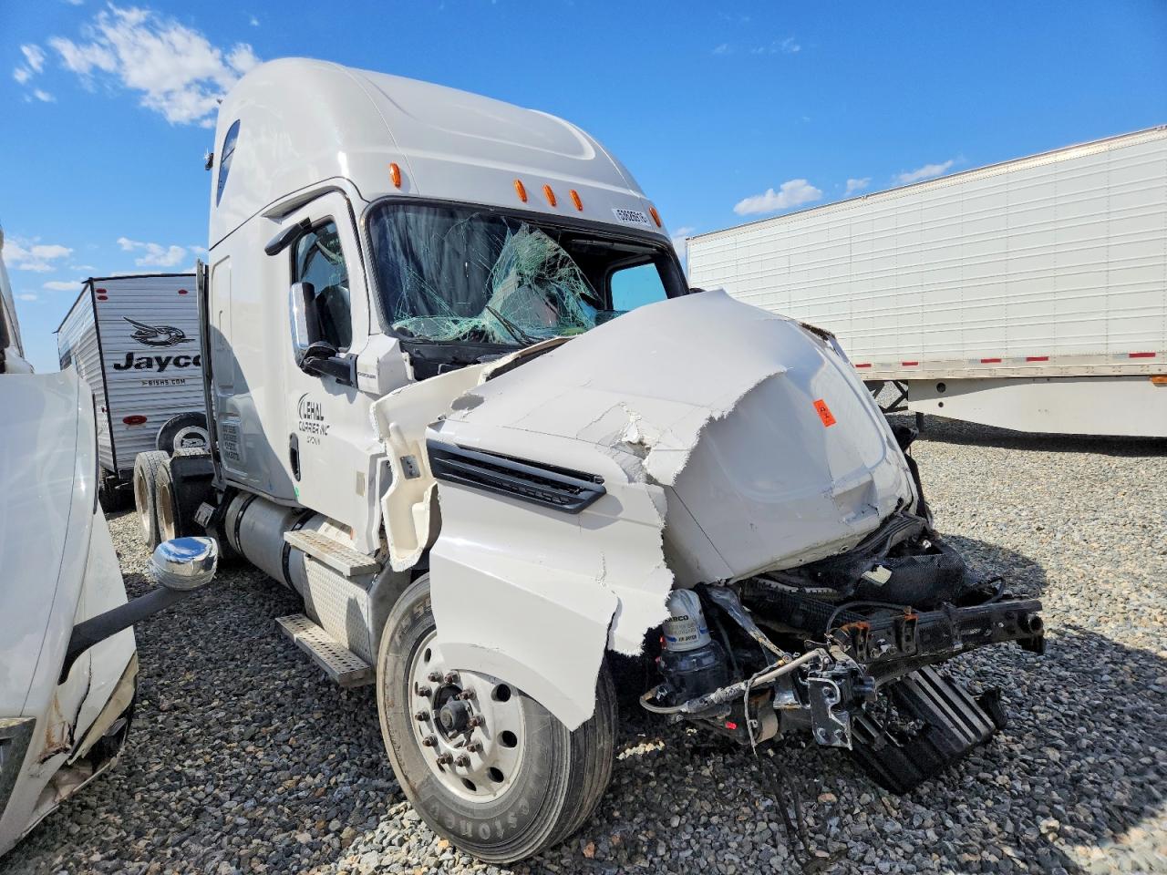 Salvage Freightliner Cascadia 126 Image
