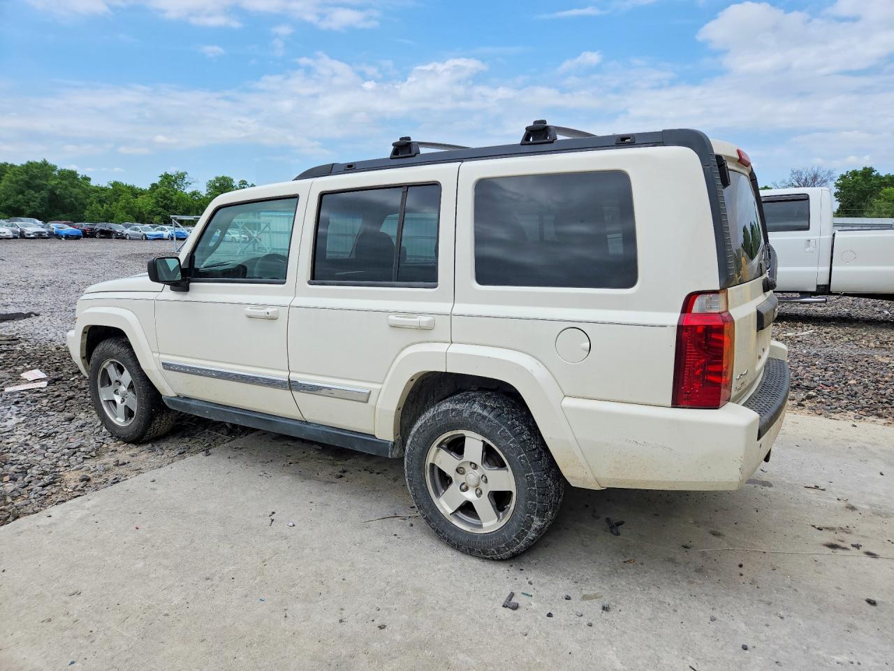Jeep Commander Sport