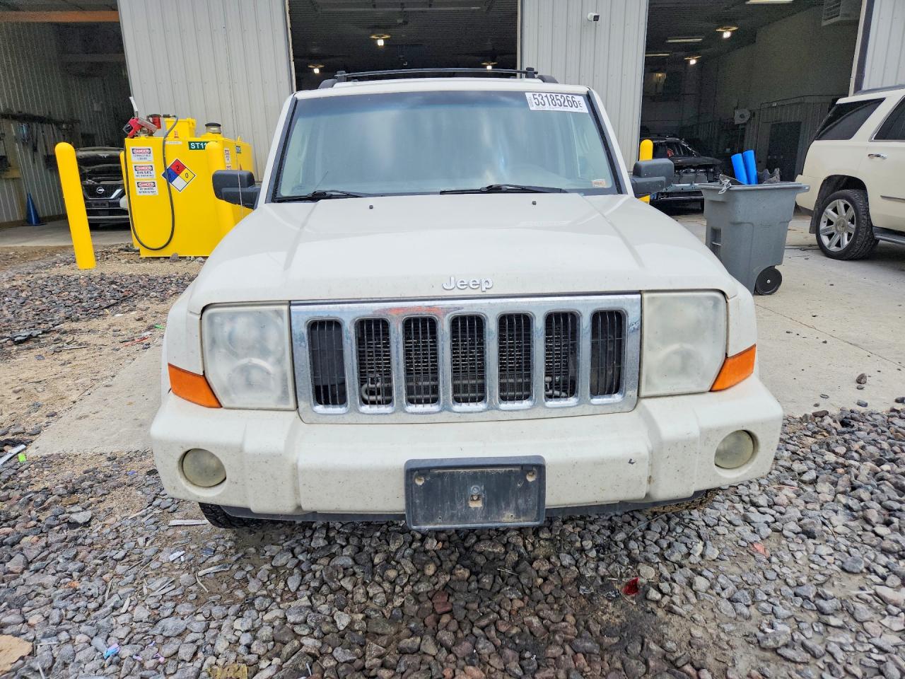 Jeep Commander Sport