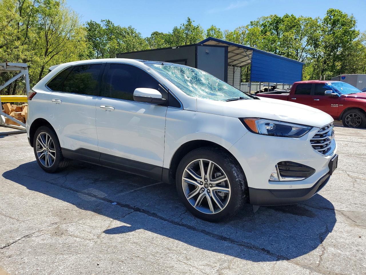 Ford Edge Titanium