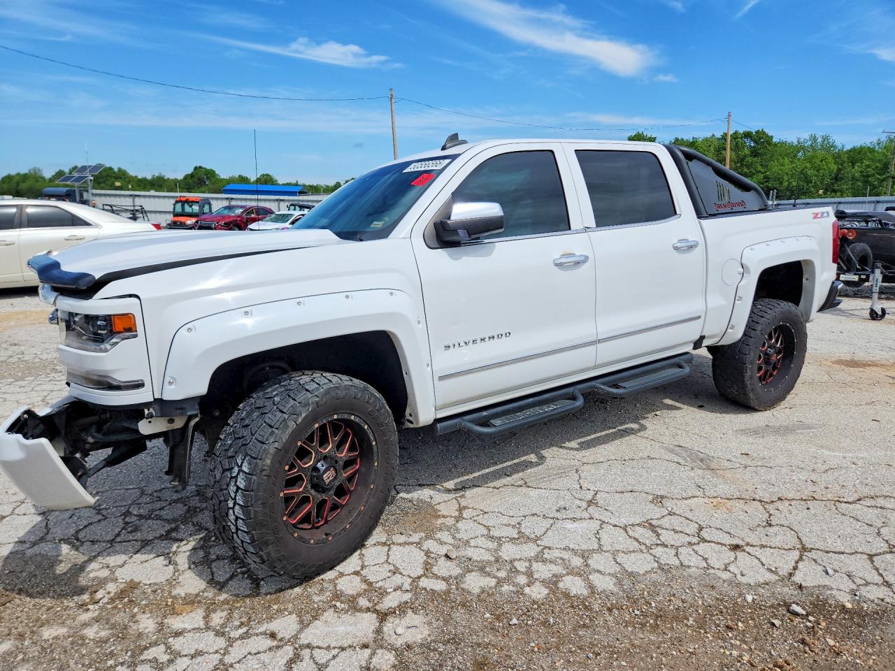 Salvage Chevrolet Silverado Image
