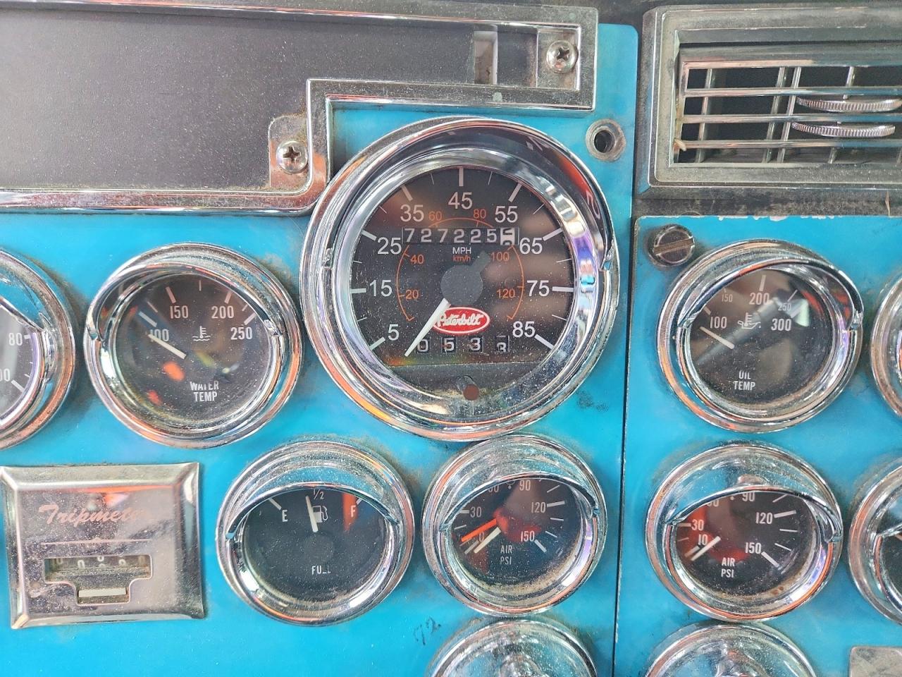 Peterbilt 379