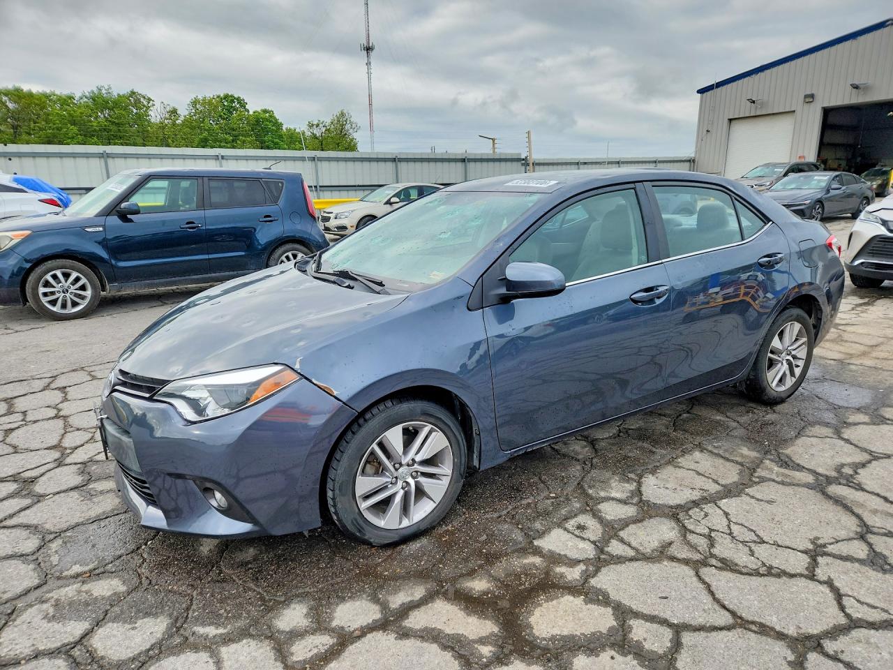 Salvage Toyota Corolla Image